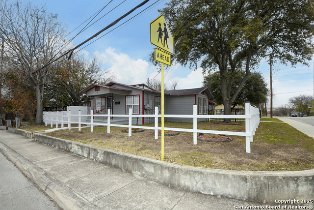 1731 E Carson St Property Photo 33