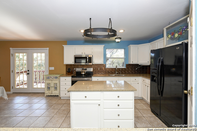 141 County Road 2757 Property Photo 11