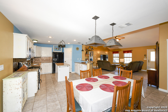 141 County Road 2757 Property Photo 13