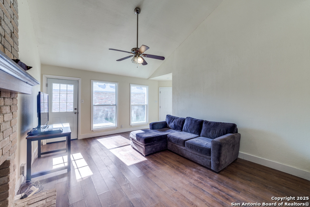 8533 Wood Arbor Property Photo 5