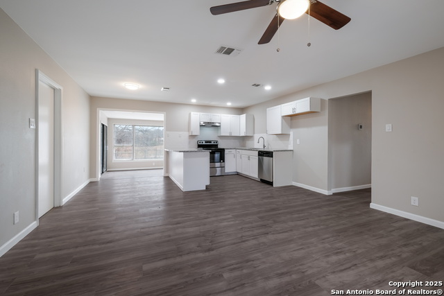 5118 Ferrington Property Photo 6