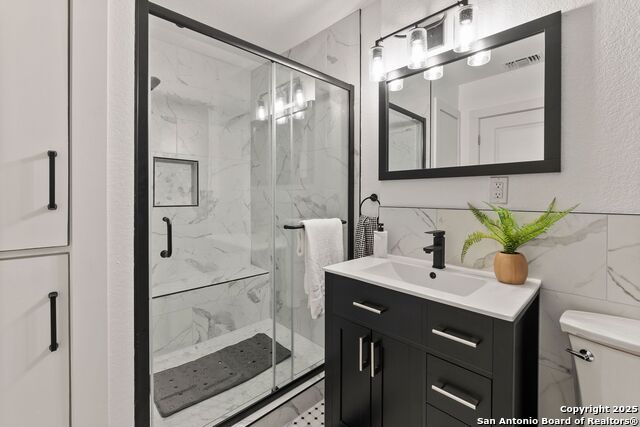 6905 West Ave Property Photo 12