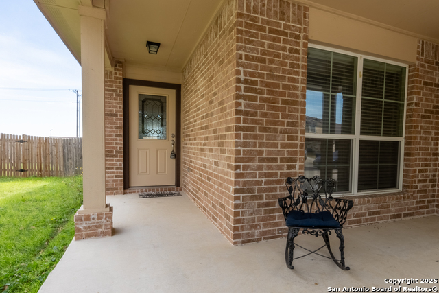 734 Wolfeton Way Property Photo 6