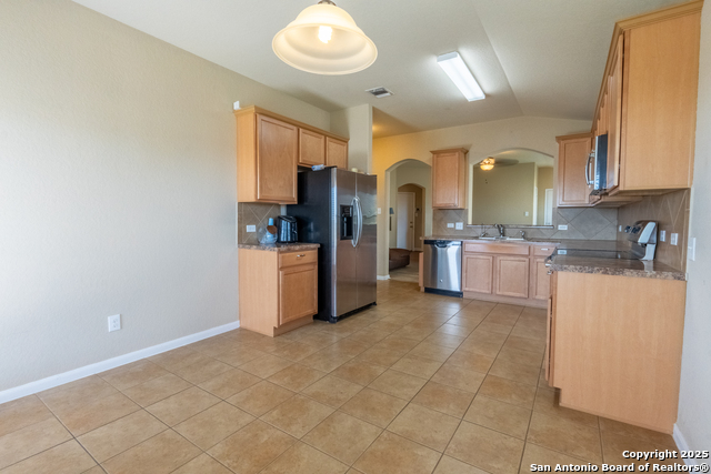 734 Wolfeton Way Property Photo 11