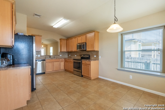 734 Wolfeton Way Property Photo 12