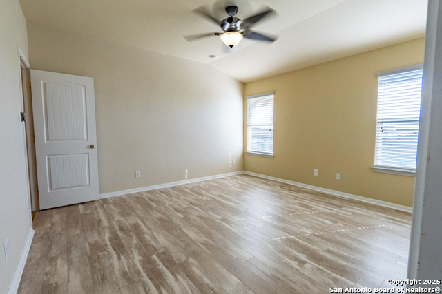 734 Wolfeton Way Property Photo 15