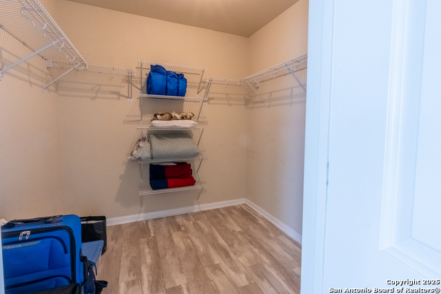 734 Wolfeton Way Property Photo 18