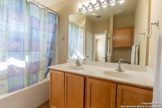 734 Wolfeton Way Property Photo 19