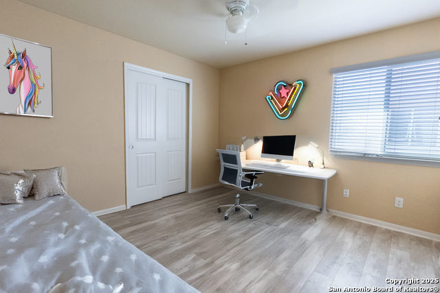 734 Wolfeton Way Property Photo 21