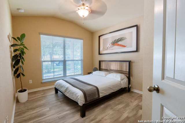 734 Wolfeton Way Property Photo 25