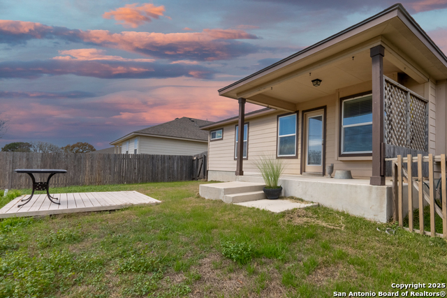 734 Wolfeton Way Property Photo 27