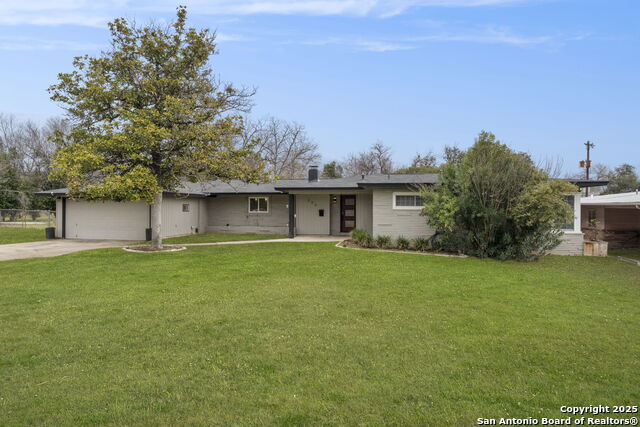 206 Grotto Blvd Property Photo 3