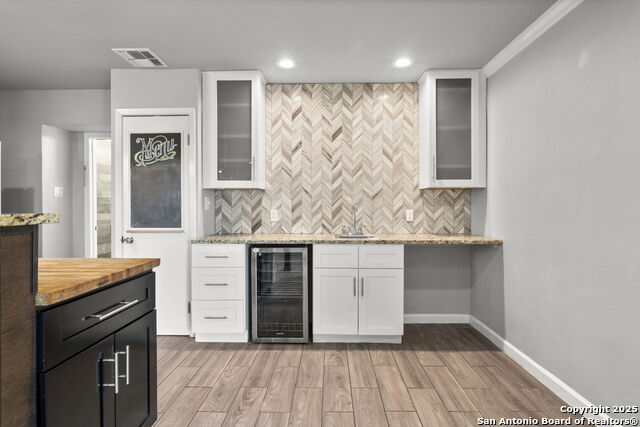 206 Grotto Blvd Property Photo 9