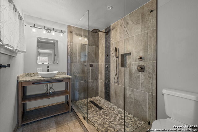 206 Grotto Blvd Property Photo 18