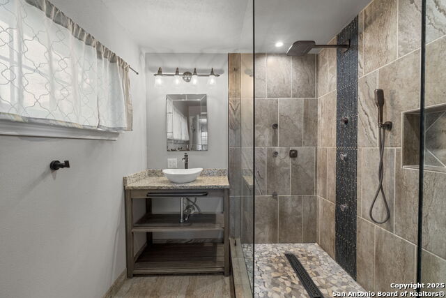 206 Grotto Blvd Property Photo 19