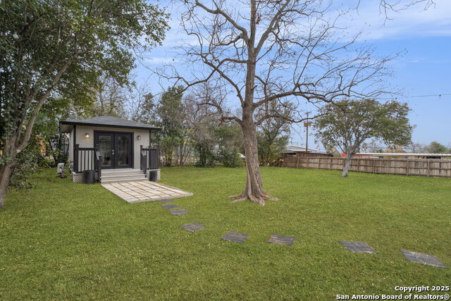 206 Grotto Blvd Property Photo 24