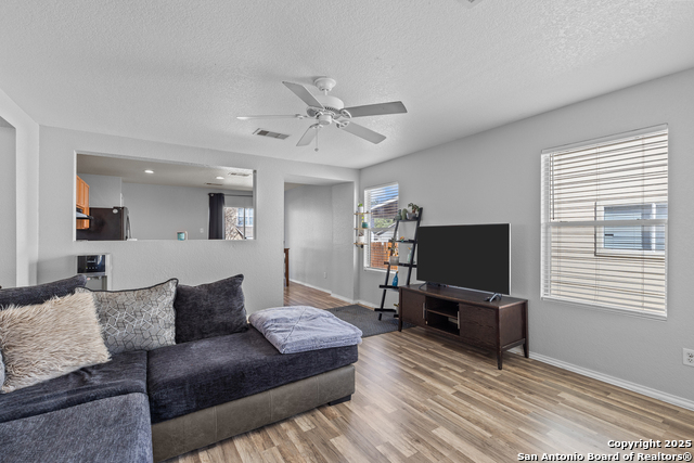 9935 Barhill Bay Property Photo 6