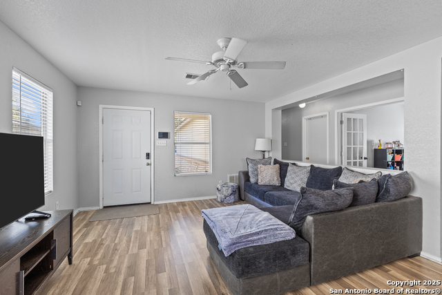 9935 Barhill Bay Property Photo 7