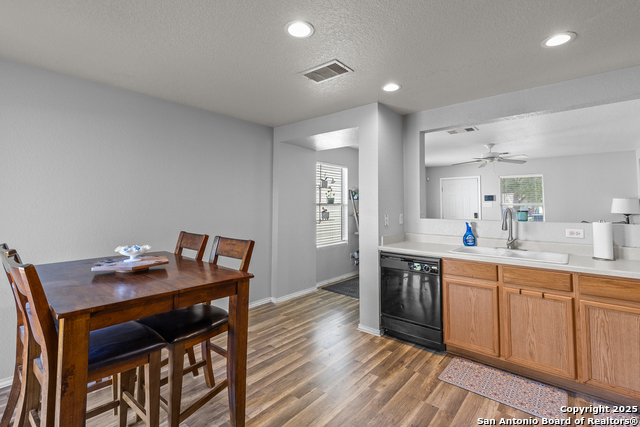 9935 Barhill Bay Property Photo 15