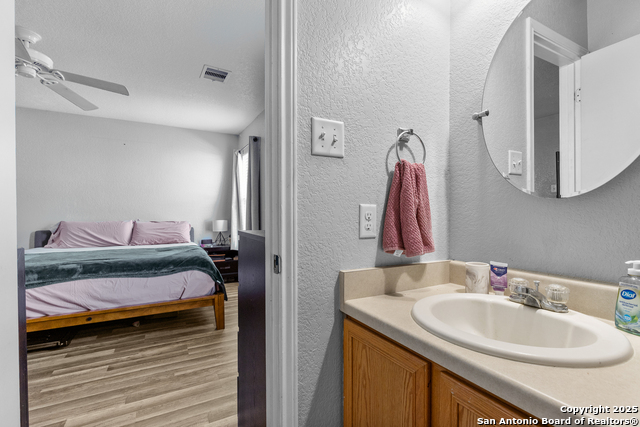 9935 Barhill Bay Property Photo 28