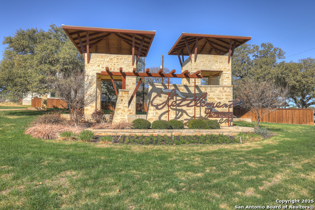 1426 Village Inn Property Photo 2