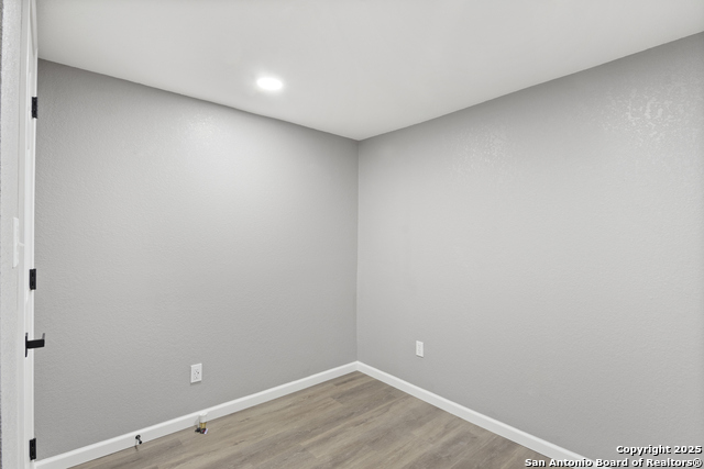 422 Apolonio St Property Photo 5