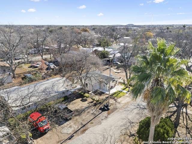 422 Apolonio St Property Photo 28
