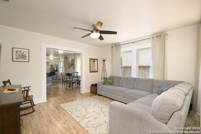 208 Mission St Property Photo 3