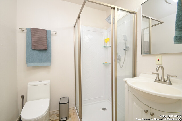 208 Mission St Property Photo 20