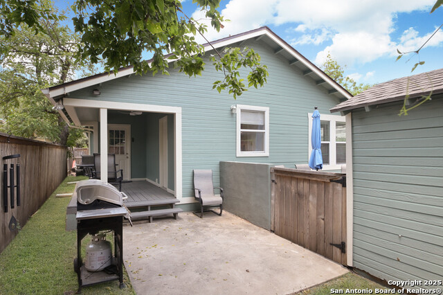 208 Mission St Property Photo 23
