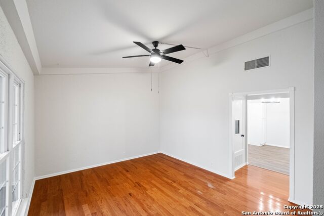 9306 La Ronda Property Photo 5