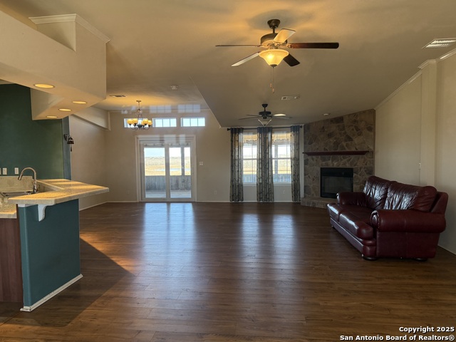 8569 County Road 401 Property Photo 5