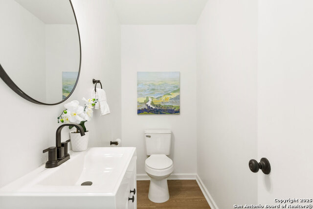 242 Yosemite Dr Property Photo 15