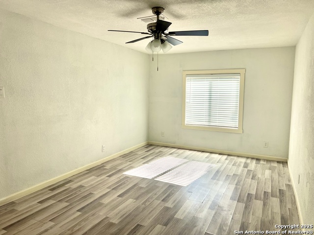 8211 White Oak Property Photo 7