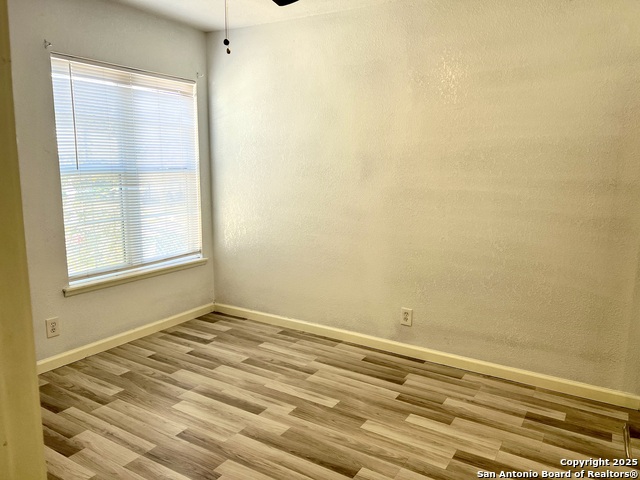 8211 White Oak Property Photo 15