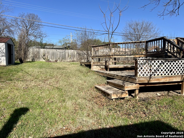 8211 White Oak Property Photo 21