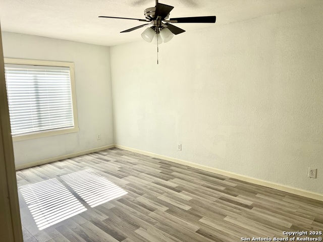 8211 White Oak Property Photo 5
