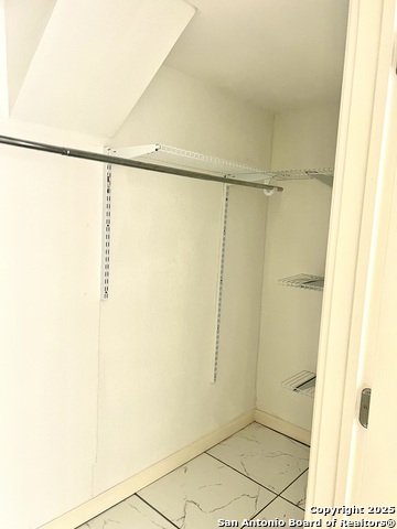 8211 White Oak Property Photo 6