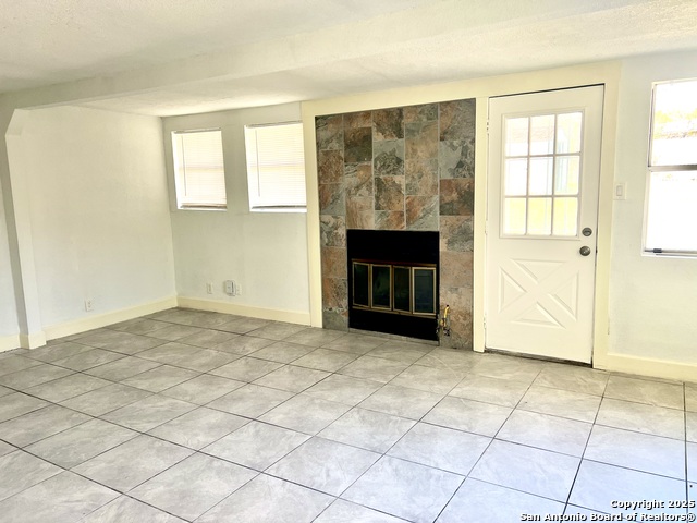 8211 White Oak Property Photo 9