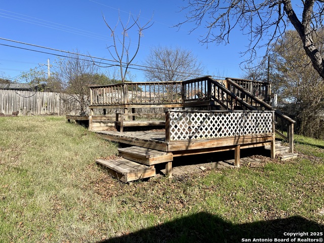 8211 White Oak Property Photo 21