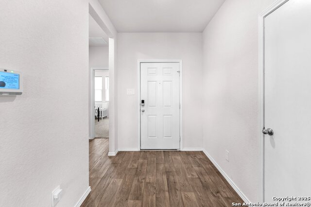 401 Signe Property Photo 5