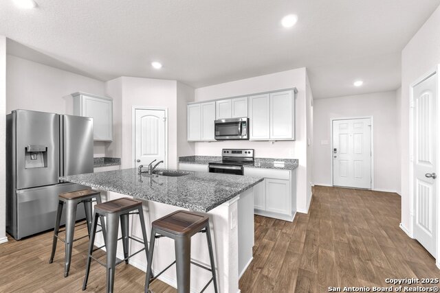 401 Signe Property Photo 9