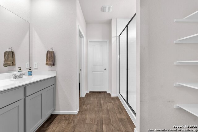 401 Signe Property Photo 15