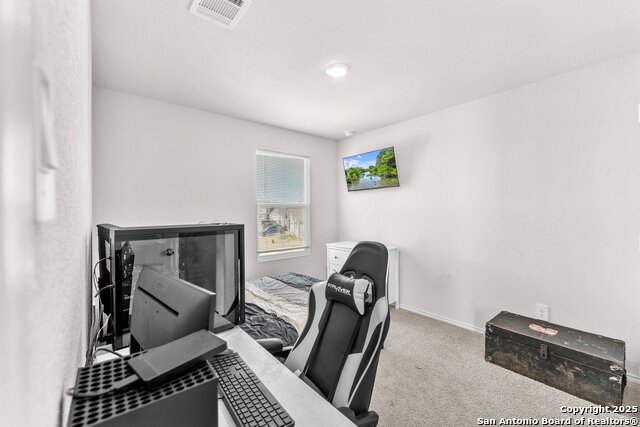 401 Signe Property Photo 24