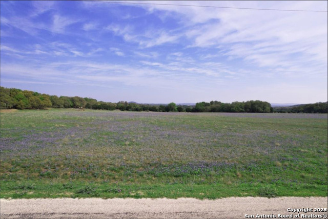 348 Lipan Apache Property Photo 1