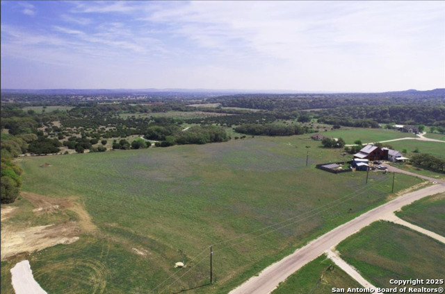 348 Lipan Apache Property Photo 5