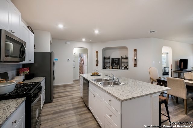 4323 Caraway Bay Property Photo 6