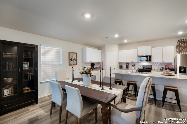 4323 Caraway Bay Property Photo 10