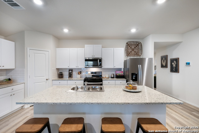 4323 Caraway Bay Property Photo 12