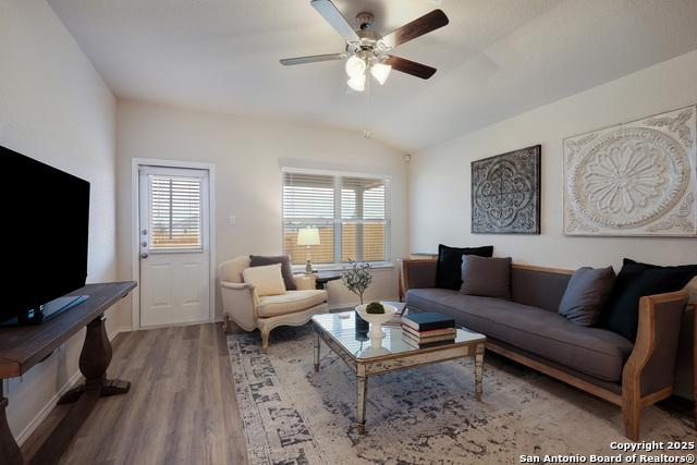 4323 Caraway Bay Property Photo 16